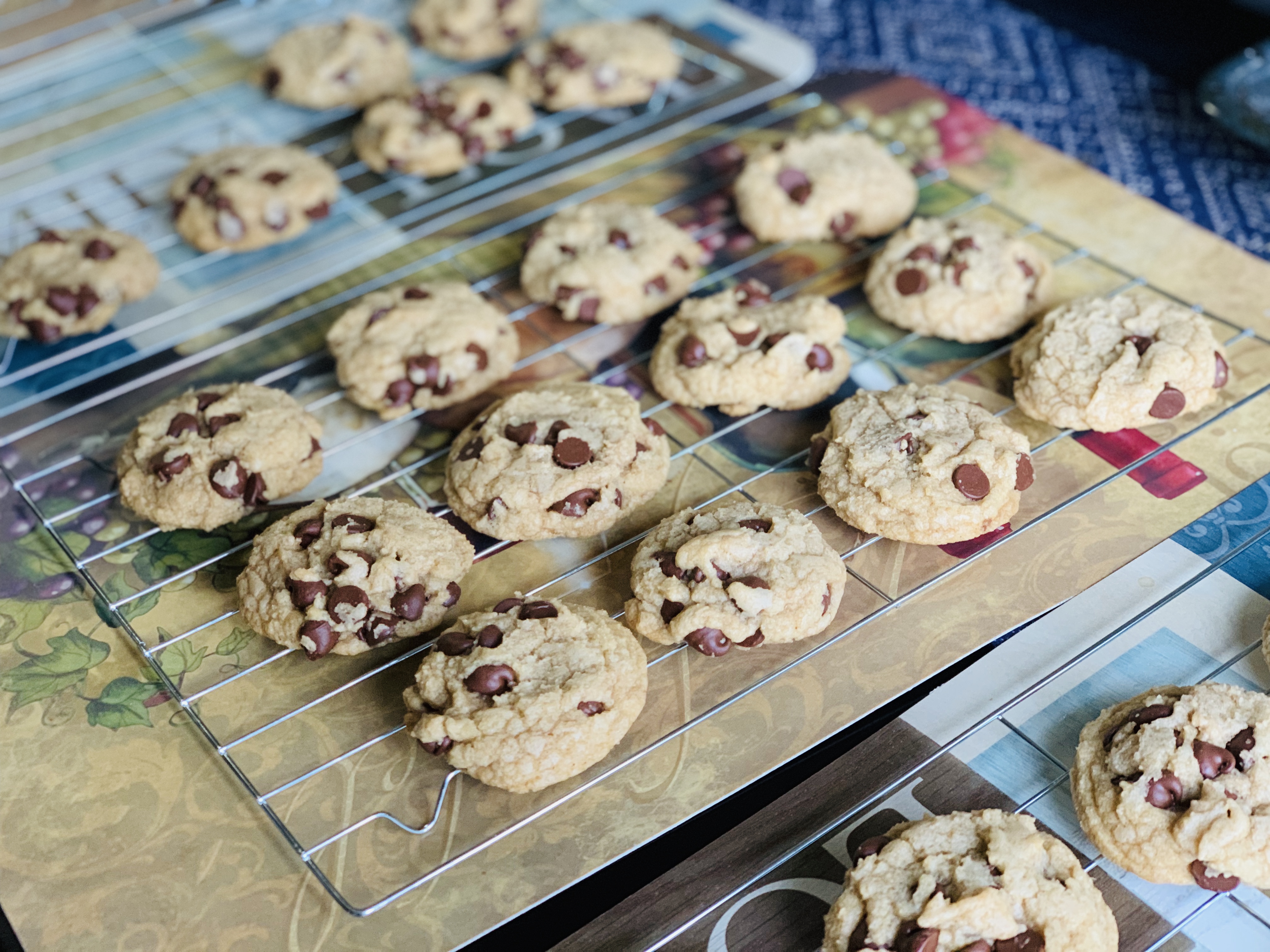 Best Simple Chewy Chocolate Chip Cookies